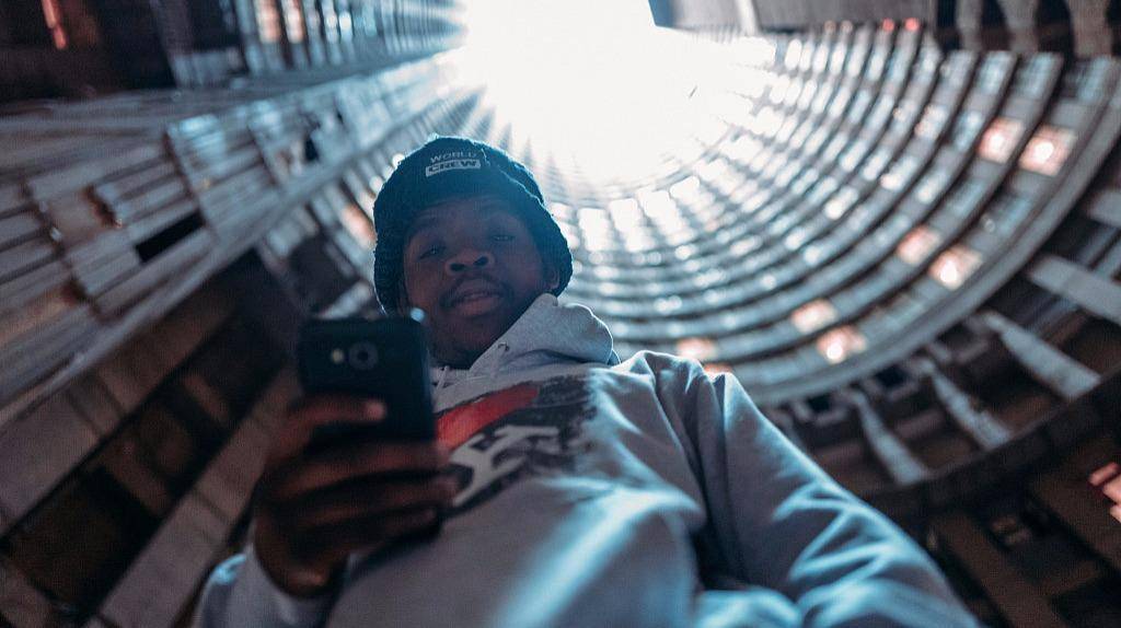 探访非洲数据标注工厂：贫民为硅谷人工智能打工赚钱